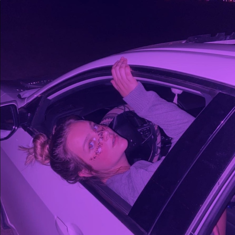 Meet your Posher, Taryn